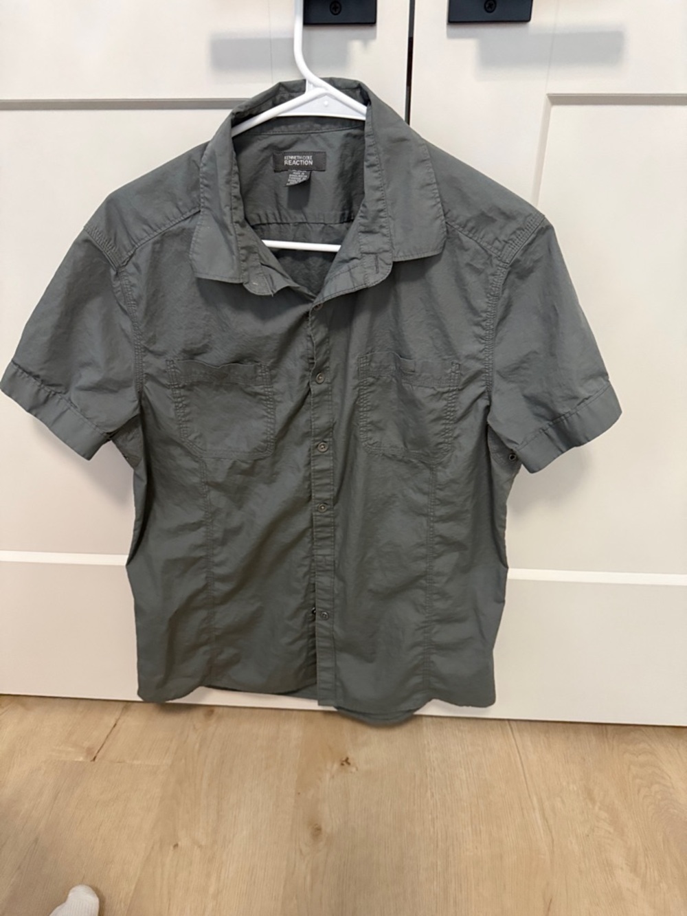 Reaction Kenneth Cole Men's Short-Sleeve Button-Down Shirt - Gray